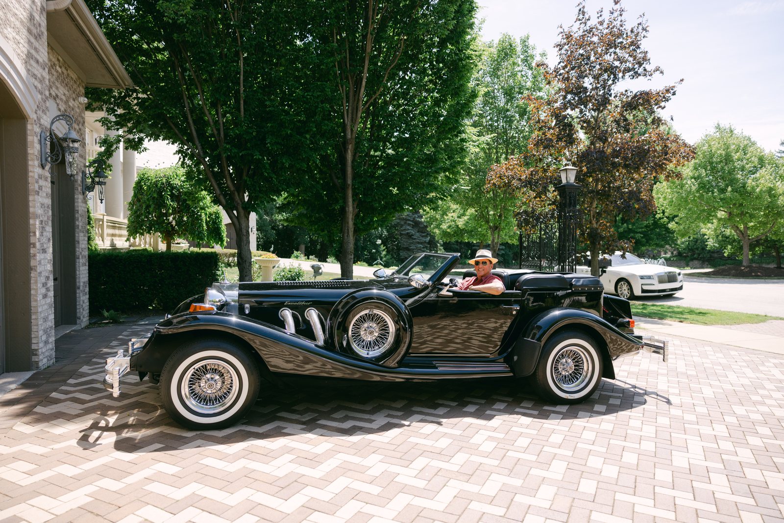 Kevin Trudeau in his Excalibur at his estate